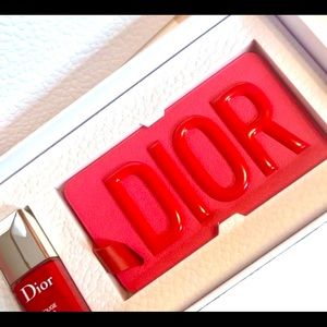 Beautiful Dior luggage tag BRAND NEW